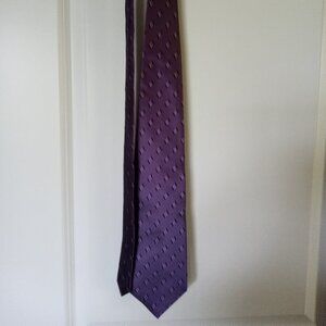 Purple tie